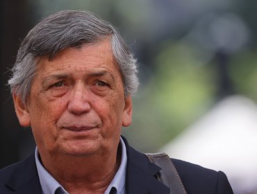 Carmona dijo que "llamaría a un poquito más de humildad" ante proyecciones de Republicanos sobre posible triunfo de Kast