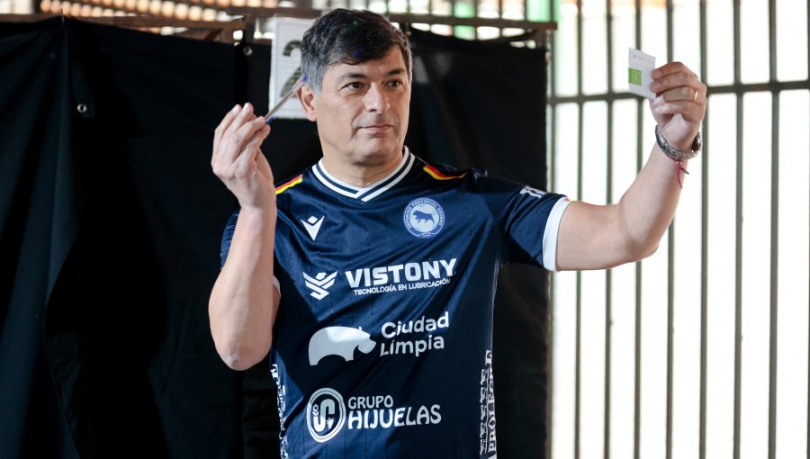 Franco Parisi le deseó "el mayor de los éxitos" a José Antonio Kast tras su victoria electoral