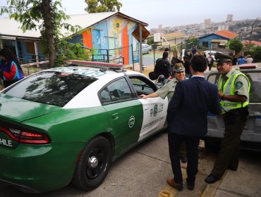 Fiscalía instruye a la SIP de Carabineros para identificar al autor del falso llamado por explosivos en local de votación de Valparaíso
