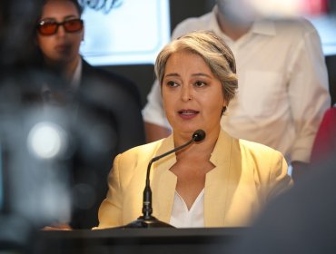 Jeannette Jara llamó a José Antonio Kast para felicitarlo por su victoria electoral: "La democracia habló fuerte y claro"