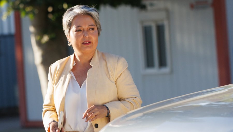 Jeannette Jara denuncia a Lipigas por el presunto envío de mensajes políticos a favor de José Antonio Kast