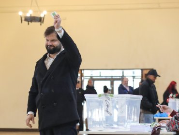 Boric garantiza "el respaldo de la institucionalidad chilena" al ganador de la segunda vuelta y afirma que trabajará "hasta el último día"