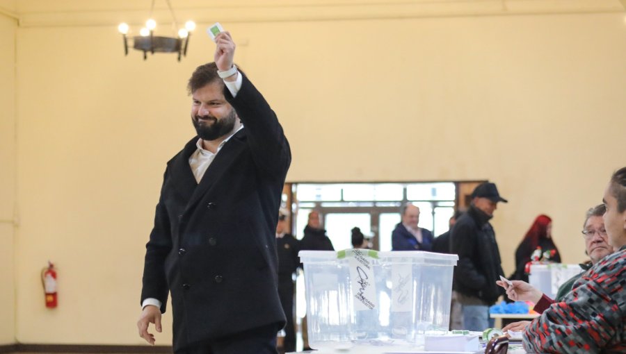 Boric garantiza "el respaldo de la institucionalidad chilena" al ganador de la segunda vuelta y afirma que trabajará "hasta el último día"