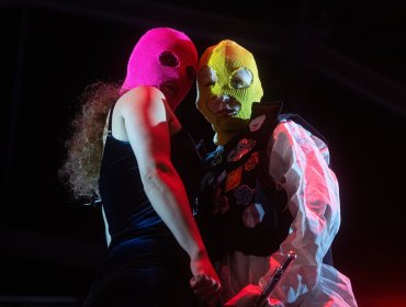 Justicia rusa declara ilegal al grupo punk Pussy Riot por "extremista"