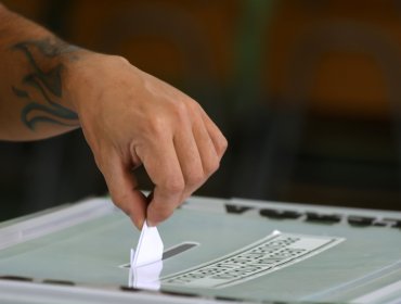 Denuncian presunta votación sin cédula ni pasaporte en local electoral de Viña del Mar: caso fue informado al Servicio Electoral