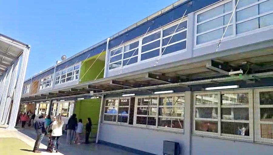 "Parece colegio privado": Destacan avance de los trabajos de mejoramiento en el Liceo Bicentenario Marítimo de Valparaíso