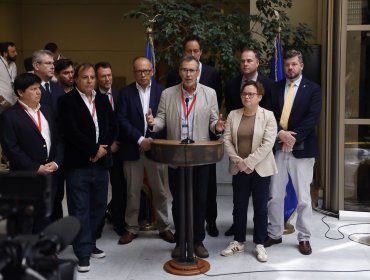 Diputados presentan proyecto que sanciona las denuncias falsas: actor Cristián Campos asistió a presentación de la iniciativa