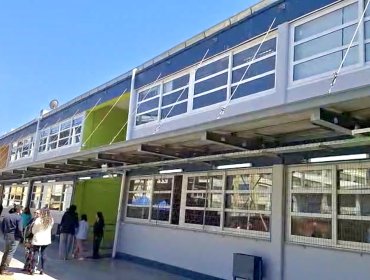 "Parece colegio privado": Destacan avance de los trabajos de mejoramiento en el Liceo Bicentenario Marítimo de Valparaíso