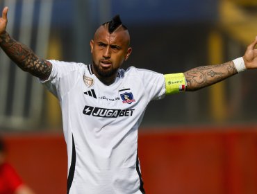 Director de Blanco y Negro hace nuevo rayado de cancha a Vidal: "Es un personaje, pero es uno más del plantel"