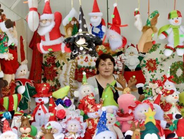 Con feria de emprendimiento navideño buscan reimpulsar la economía del Barrio Puerto