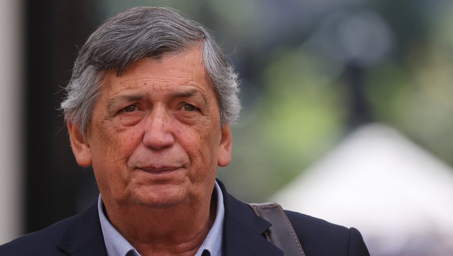 Presidente del PC reconoce que "no tuvimos la capacidad" de demostrar que la propuesta de Jara era "distinta" a la del Gobierno