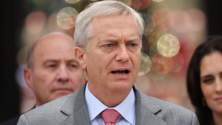 Kast confirmó intención de vivir en La Moneda para dar una señal de austeridad "porque vienen tiempos muy difíciles"
