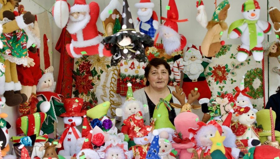 Con feria de emprendimiento navideño buscan reimpulsar la economía del Barrio Puerto
