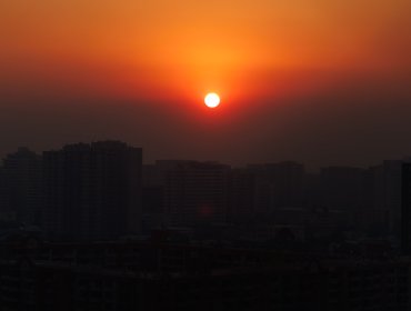 Más de 1.870 hectáreas ha consumido el incendio forestal en San Pedro: humo cubrió gran parte de la región Metropolitana