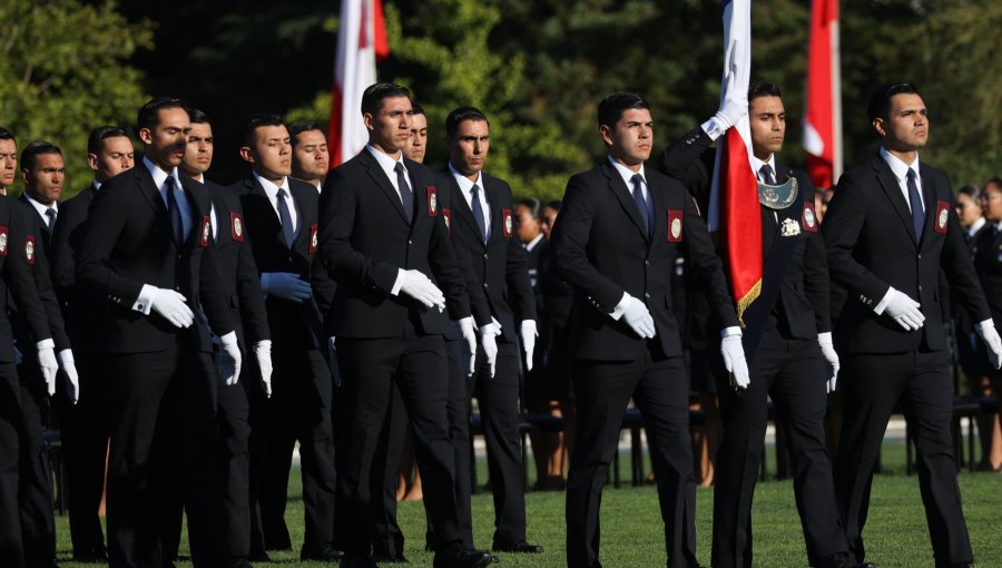 Presidente Boric participó de la ceremonia de graduación de la Escuela de la PDI: 164 aspirantes realizaron su promesa de servicio