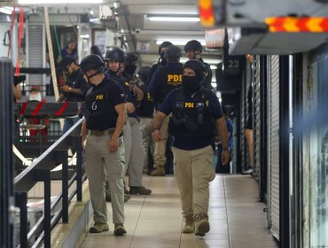 Un ciudadano de nacionalidad pakistaní fue detenido durante fiscalización de galería de joyas en Santiago