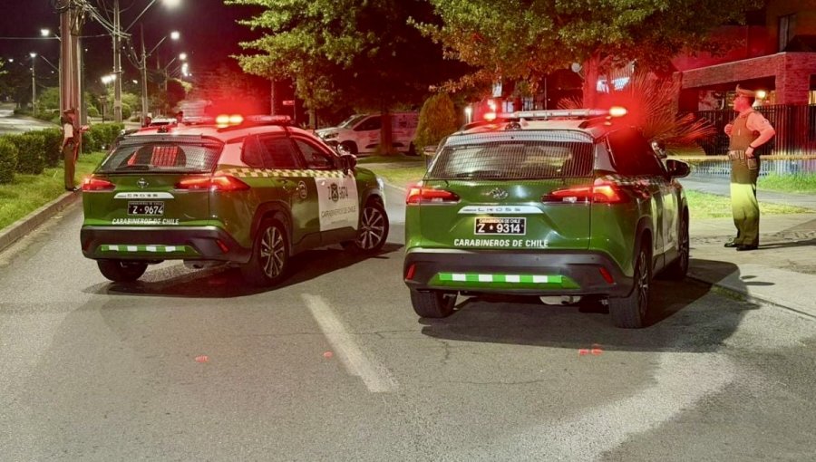 Funcionario de la PDI está en riesgo vital tras enfrentarse a disparos con delincuentes que ingresaron a robar a su casa en Pudahuel