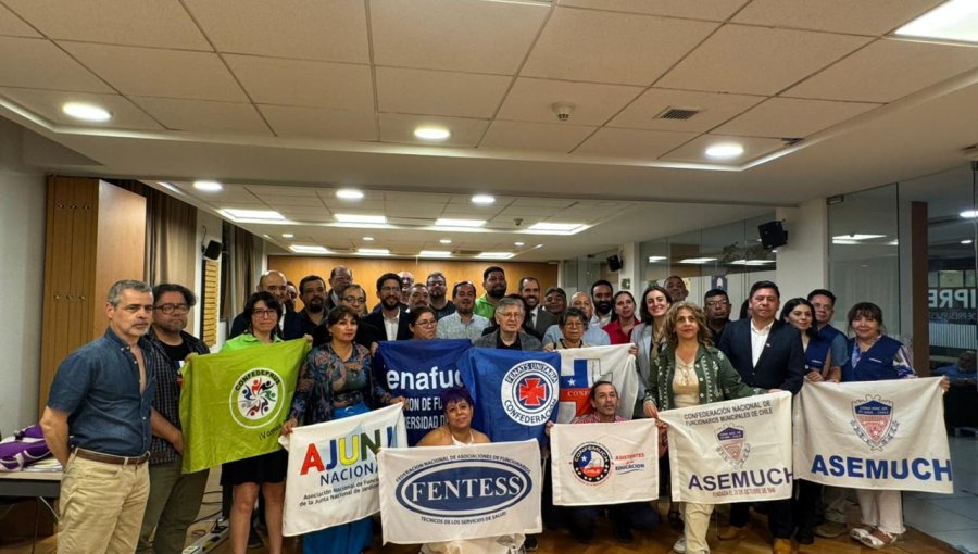 Gobierno y gremios de la Mesa del Sector Público alcanzaron acuerdo por reajuste salarial anual