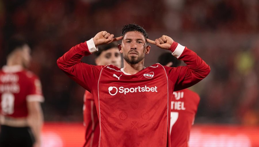 Felipe Loyola podría dejar Independiente ante interés de Boca Juniors por ficharlo para el 2026