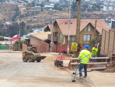 70% de avance registran los trabajos de urbanización del histórico campamento Manuel Bustos de la parte alta de Viña del Mar