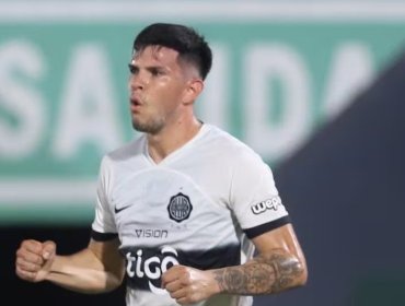 Junior Barreto confirma acercamientos para llegar a Colo-Colo y dice que "si se da, estaré muy contento"