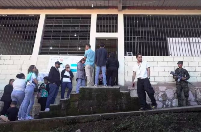 EE.UU. exige a Honduras un recuento inmediato para definir las elecciones presidenciales tras dos semanas sin resultados