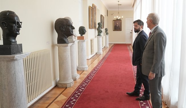 Oposición exige instalar busto de Sebastián Piñera en la Galería de los Presidentes de La Moneda
