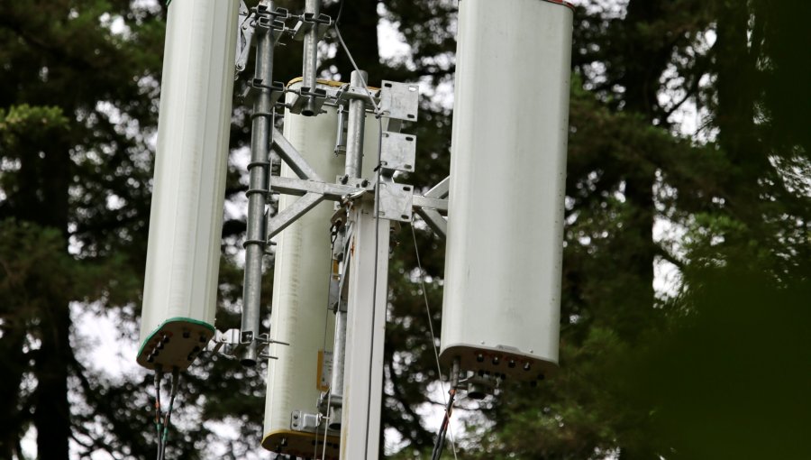 Despliegan antena móvil para prevenir corte de telecomunicaciones ante eventuales emergencias en Viña del Mar