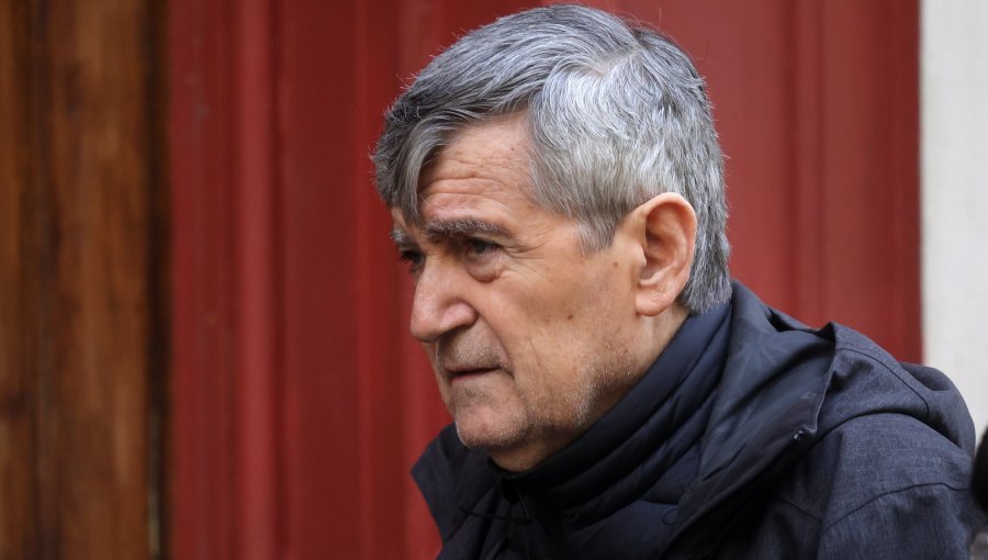 Escalona advierte que los primeros meses del Gobierno de Kast "van a ser un hervidero" en La Moneda