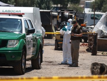 Encuentran camión de valores quemado tras ser sustraído en Puente Alto: conductor está desaparecido