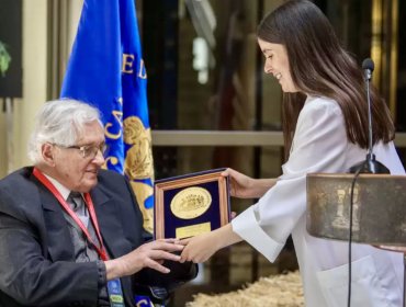 Diputada Barchiesi presentó proyecto de ley que busca darle la nacionalidad por gracia a sacerdote alemán que llegó a Chile en 1973