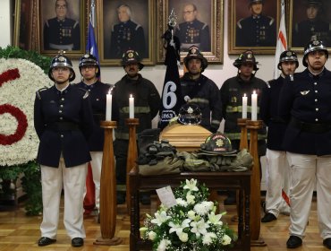 Gobierno decretó duelo oficial en la región Metropolitana por fallecimiento de bombero en Santiago