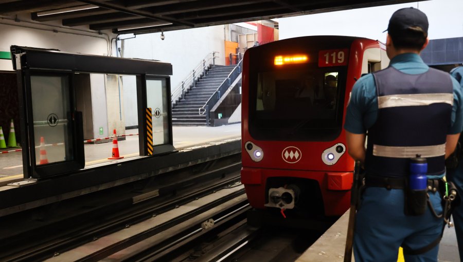 Metro de Santiago inicia instalación de puertas de andén en estación San Pablo