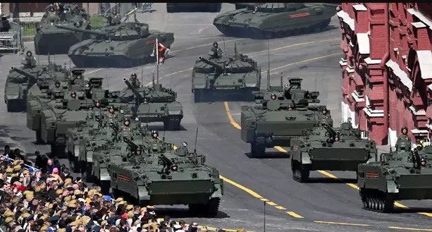 Muere general ruso en atentado con coche bomba en Moscú