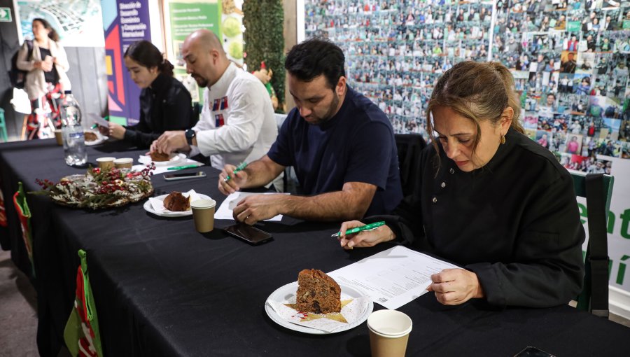 Valparaíso escogió su mejor pan de pascua, cola de mono y vitrina navideña 2026