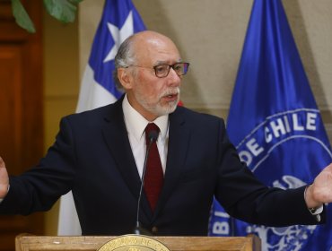 Senador Flores advierte "un nuevo quiebre" en la DC si el Tribunal Supremo expulsa o sanciona a Frei