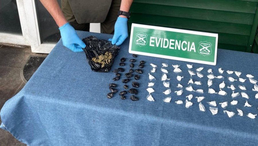 Control policial en Valparaíso permite detener a joven de 18 años con droga en su moto