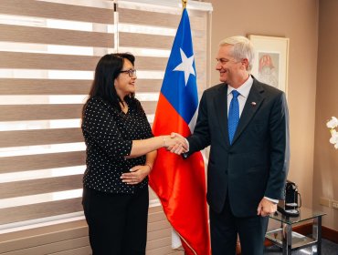 José Antonio Kast se reunió con la contralora Dorothy Pérez en la "Moneda chica"