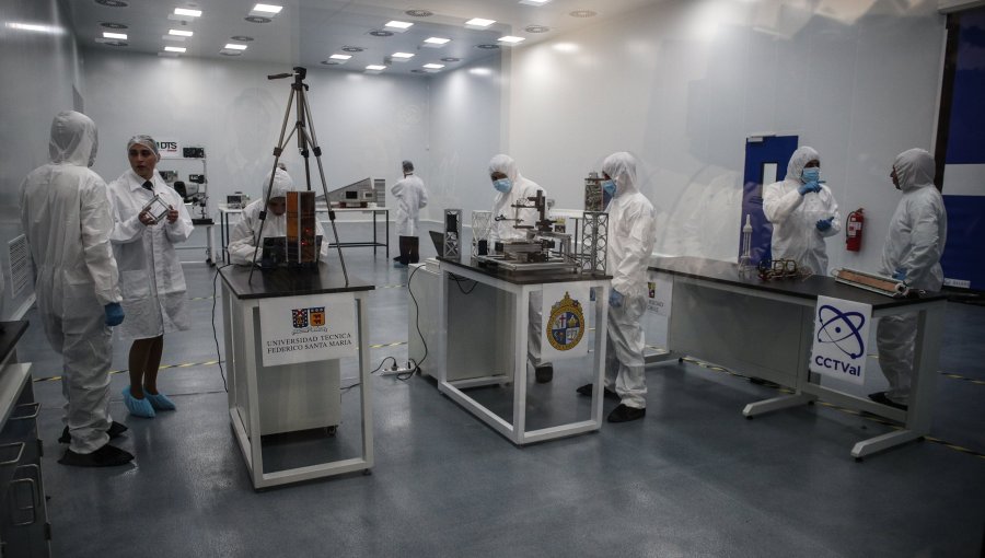 Inauguran en la base aérea Cerrillos el Centro Espacial Nacional, la «NASA chilena»