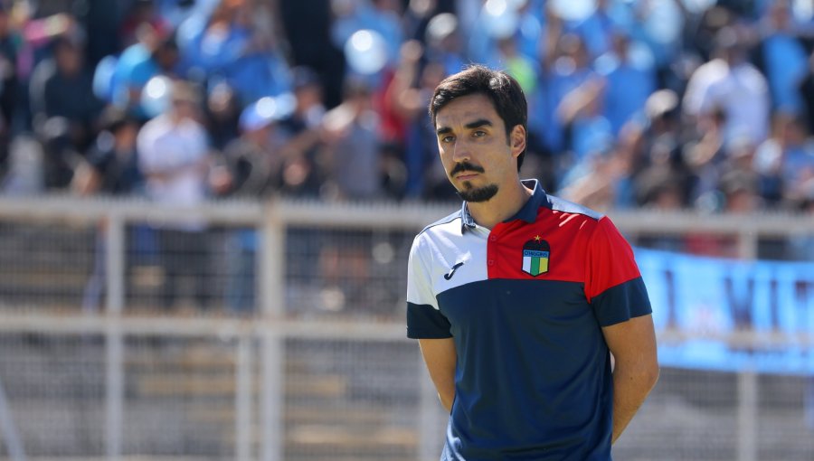 Johnny Herrera aprobó a Meneghini en la U: "Llega en su minuto correcto"