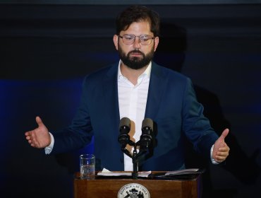 "Impresionante": Presidente Boric acusa a "sectores de la derecha" de apropiarse de la Ley de 40 Horas