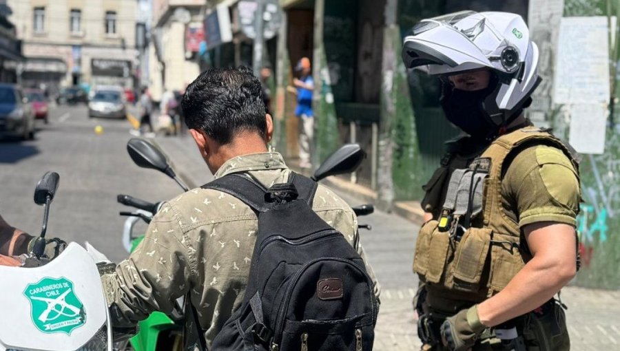 Operativo del plan «Calles sin Violencia» en Valparaíso deja 7 detenidos en Barrio Puerto