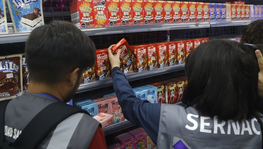 Sernac fiscaliza a los malls chinos a lo largo del país para verificar cumplimiento de la ley previo a Navidad