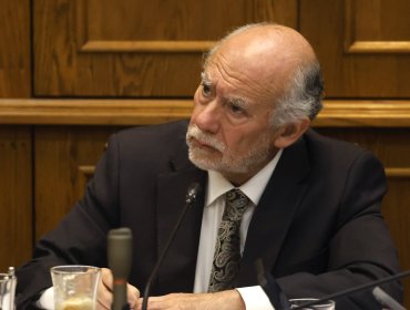 Flores advierte tras triunfo de Kast que "el nuevo Gobierno entra con el Senado empatado, lo que obliga a conversar"