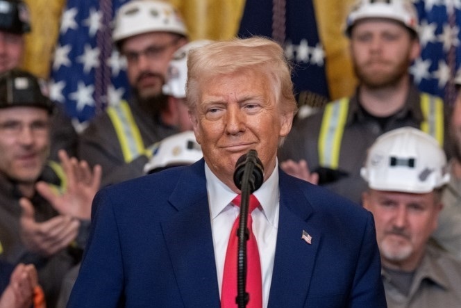 Donald Trump: "Feliz Navidad a todos, incluida la escoria de la izquierda radical"