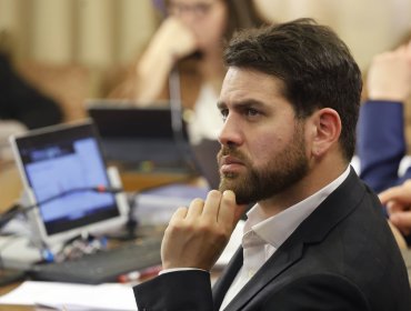 Diputado Ibáñez califica de “no democrática” amenaza de acusación contra Grau