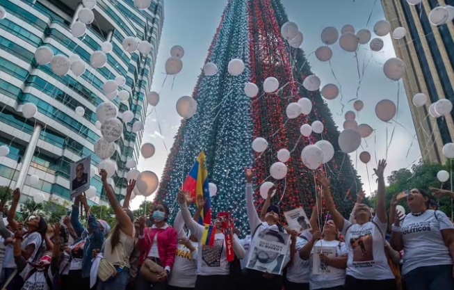 Régimen venezolano confirma la liberación de 99 opositores detenidos en 2024