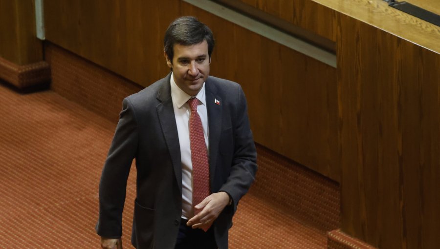 Presidente de la UDI afirma que "vamos a apoyar en serio" si Kast decide respaldar candidatura de Bachelet a la ONU