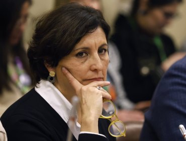 Operación a madre de ministra Aguilera genera controversia al alterar orden de las cirugías programadas en el Hospital del Salvador