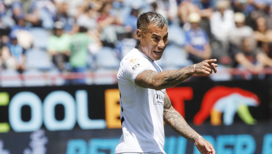 Aseguran que Eduardo Vargas "ya es jugador" de la U. de Chile y explican retraso en la oficialización